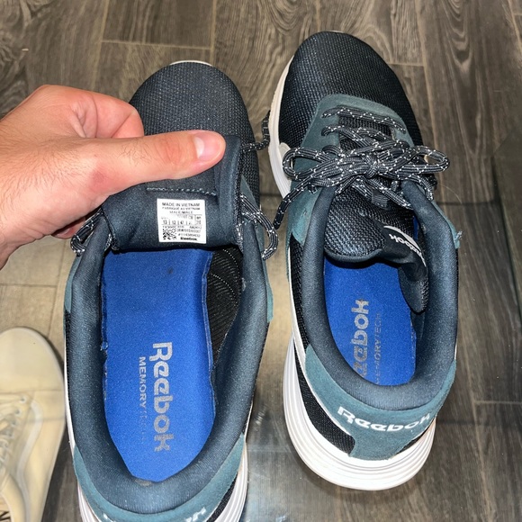 Reebok shoes for men - Picture 4 of 4